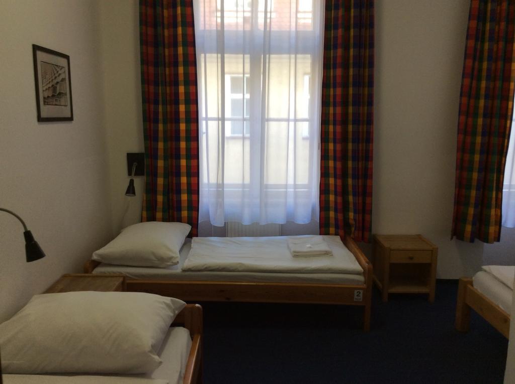 Travellers Hostel Praha Pokój zdjęcie